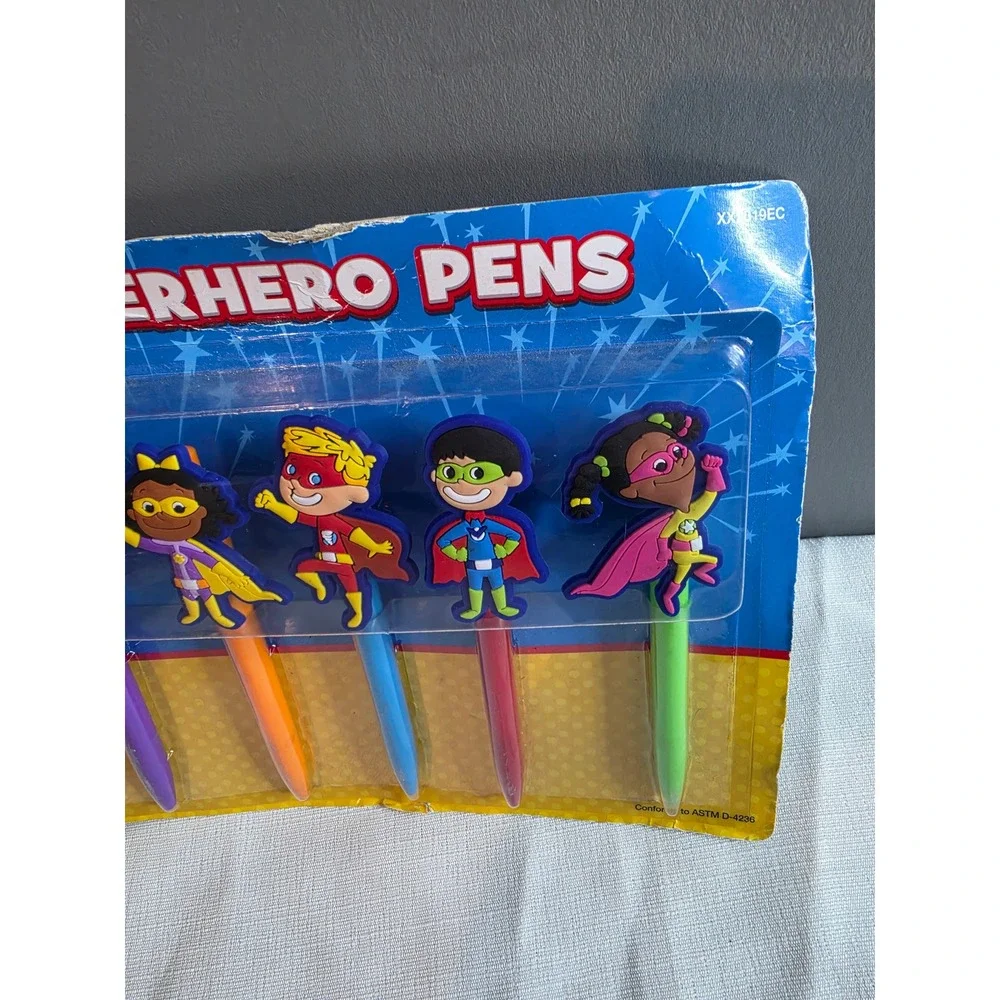 Lakeshore Superhero Pens Set of 5 Character Topper Ballpoint Pens XX2019EC